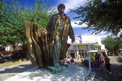 The history of the Vladimir Lenin statue in Seattle’s Fremont ...