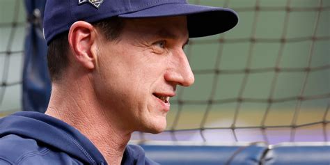 Craig Counsell hired as new Cubs manager