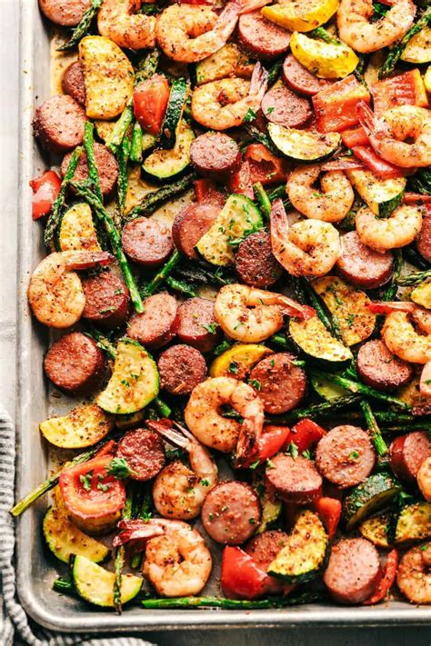 Cajun Shrimp and Sausage Vegetable Sheet Pan | The Recipe Critic