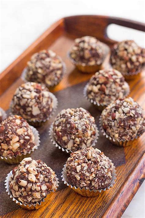 The Best Dark Chocolate Hazelnut Truffle Recipe | Foodal