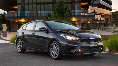 Kia Cerato Sport Plus 2019 review: snapshot | CarsGuide