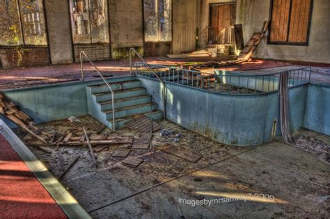 165 best images about Abandoned Pools on Pinterest | Mansions, Resorts ...