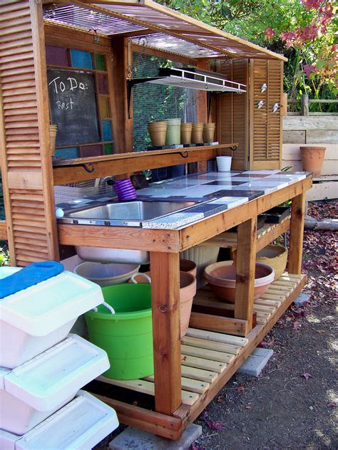 Genius And Low Budget Pallet Garden Bench For Your Beautiful Outdoor