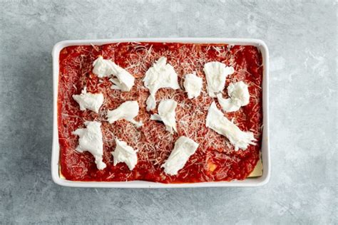 Easy Spinach and Ricotta Lasagne Recipe - The Last Food Blog