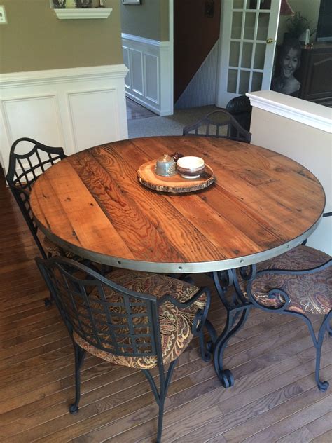 Reclaimed Wood Kitchen Table Round – Things In The Kitchen