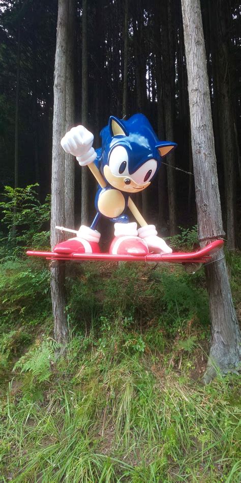 THEY REVIVED THE SONIC STATUE 😄 : r/SonicTheHedgehog