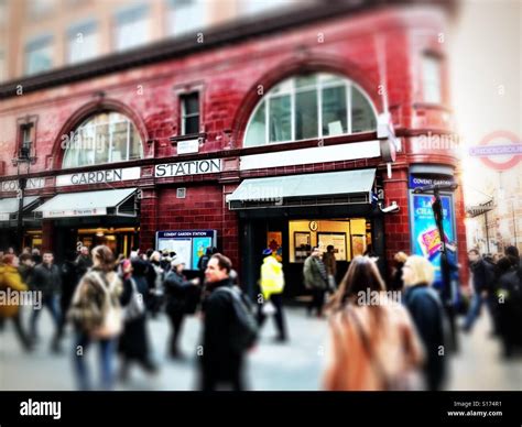 Covent garden tube station hi-res stock photography and images - Alamy