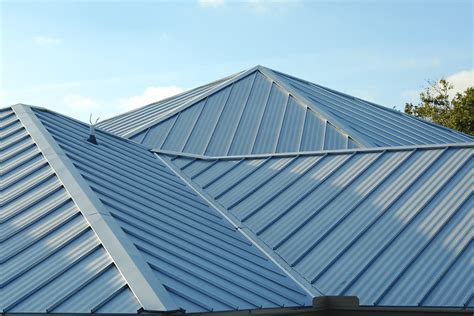 Metal Roof Panels: A Comprehensive Guide | Harbor Roofing