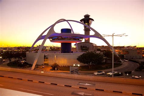 LAX Theme Building - Miyamoto International