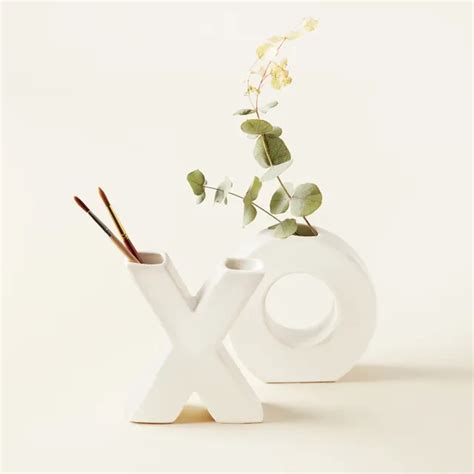 25 Unique Vases To Showcase Your Blooms - Perhaps, Maybe Not