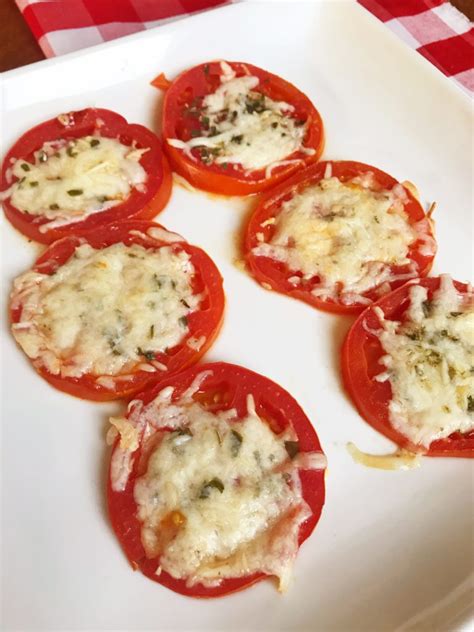 Baked Tomatoes and Mozzarella | The Gingham Apron