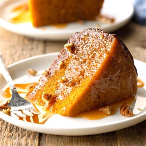 Caramel Pecan Pumpkin Cake Recipe: How to Make It