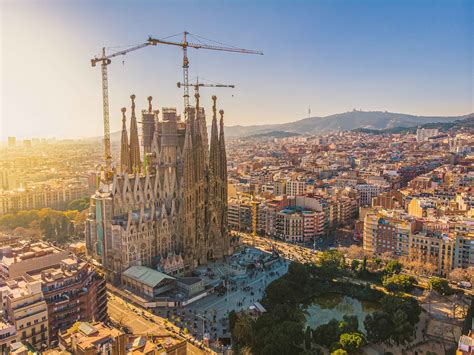 Your Complete Guide To Visiting The Sagrada Familia Towers