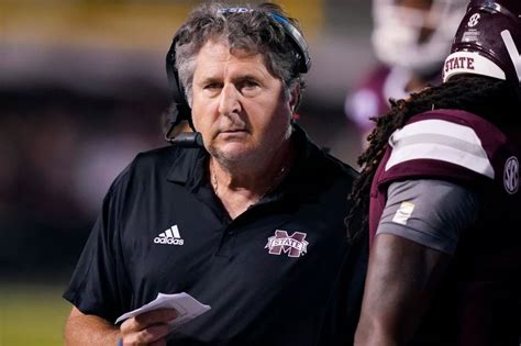 Mike Leach, Coach Whose ‘Air Raid’ Offense Revolutionized Football ...