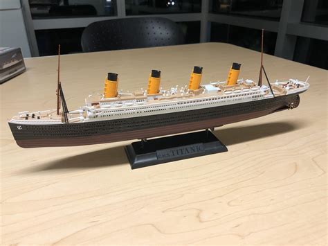 My first ship model, the RMS Titanic : r/modelmakers