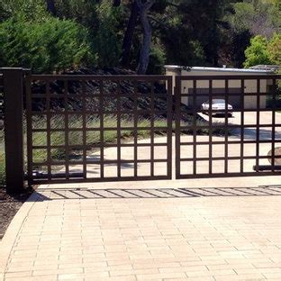 Remote Control Driveway Gate | Houzz