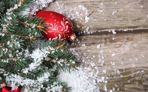 New Year, Snow, Christmas Ornaments, Leaves, Wooden Surface Wallpapers ...