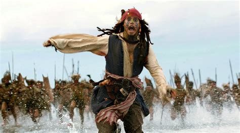 'Hilariously Perfect': Fans Recreate Johnny Depp's Captain Jack Sparrow ...