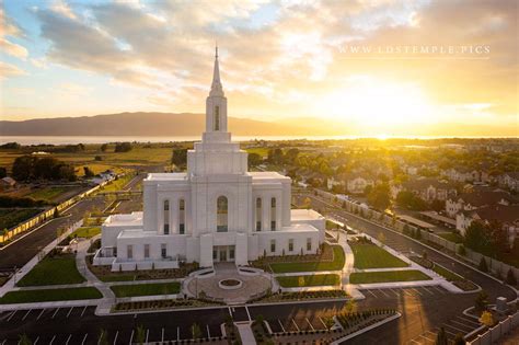 Orem Temple Golden Light - LDS Temple Pictures