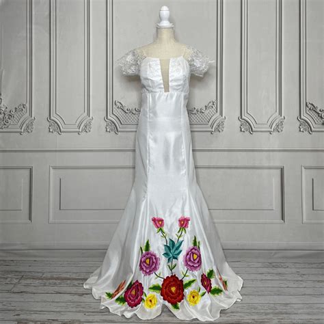 Embroidered Mexican Wedding Dress - Romance – Camelia Mexican Boutique