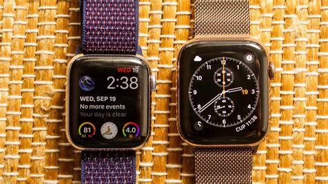 Apple Watch Series 4: Both sizes, compared - CNET