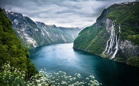 Wallpaper Beautiful scenery of Norway Geiranger Fjord 2560x1600 HD ...