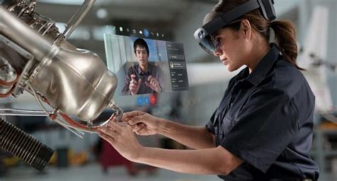 Microsoft HoloLens 2: All about the New AR Headset - Design, Price etc.