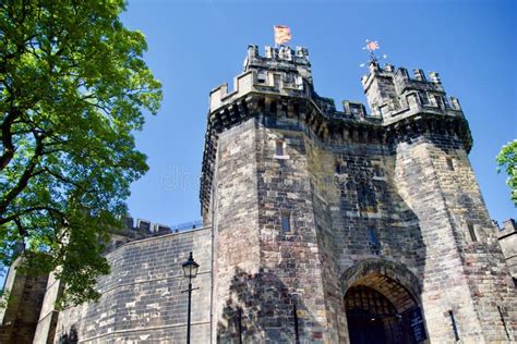 Architecture of the Gatehouse Stock Photo - Image of cottages, city ...