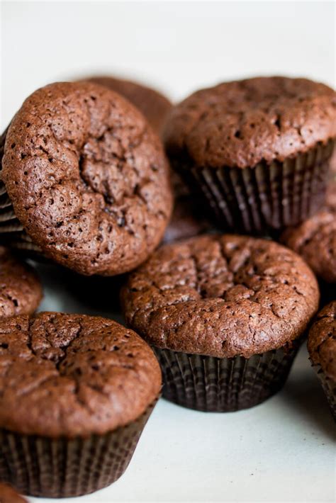 The Most Amazing Fudgy Brownie Bites - Pretty. Simple. Sweet.