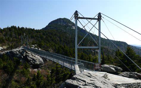 File:Grandfather Mountain Bridge-27527.jpg - Wikimedia Commons