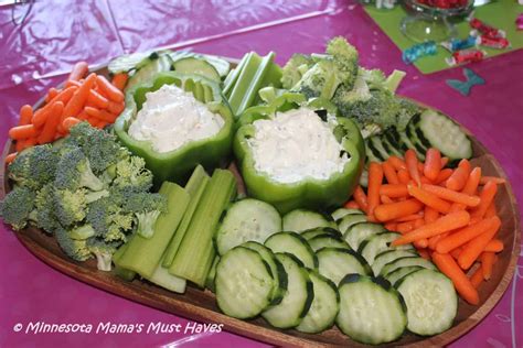 Easy Summer Veggie Tray Idea For Entertaining! - Must Have Mom