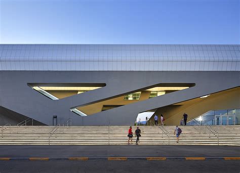 ZHA celebrates first phase of Napoli Afragola station with new ...