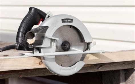 12 Essential Circular Saw Safety Tips You Should Know