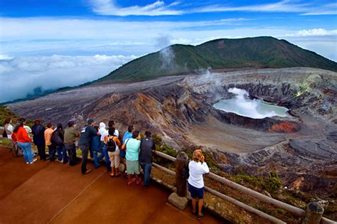 The history of the volcanic activity of the Colossal Poas Volcano ...