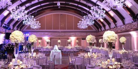 JW Marriott Chicago Weddings | Get Prices for Wedding Venues in IL