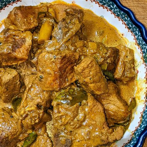 Easy pork chops curry to spice up your weeknight dinner - ThePerfectCurry