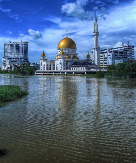 Living in Klang, Malaysia: Tips for Moving and Visiting 2024