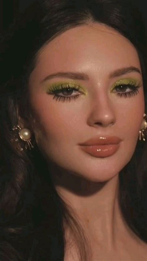 Olive green make-up 🫒 | Idee per il trucco, Trucco occhi, Trucco per il ...