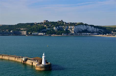 lighthouse in dover 6178980 Stock Photo at Vecteezy