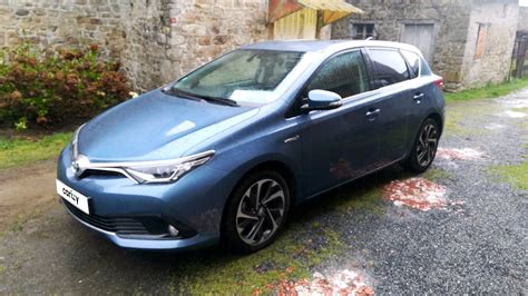 TOYOTA AURIS d'occasion Auris Hybride 136h Design SAINT-AMAND ...