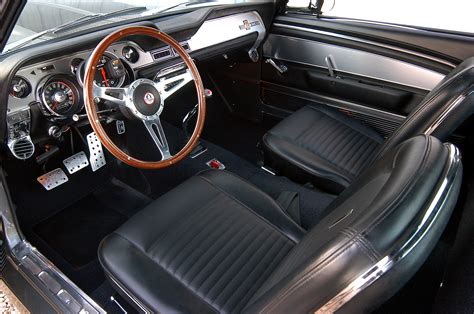 ford mustang eleanor interior