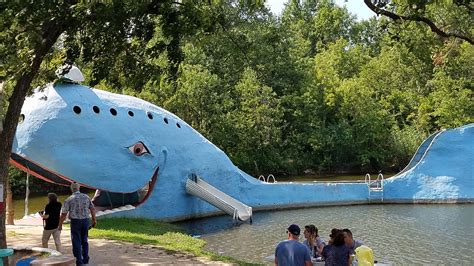 The Blue Whale of Catoosa: the coolest anniversary gift ever