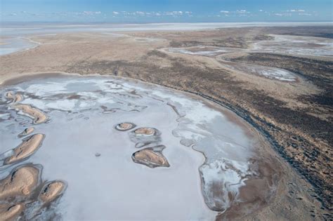 Kati Thanda-Lake Eyre National Park - Top World Images