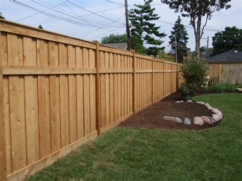 Backyard Fencing Ideas for Your Beautifull Garden | HomesFeed