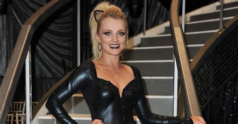 Evanna Lynch Rocks Vegan Labelled Heels on 'Dancing With the Stars'