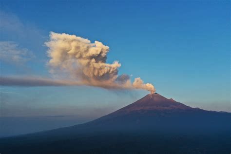 Mexico's Popocatepetl volcano spewing ash and gas…