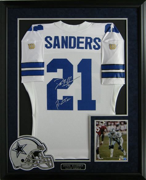 Throwing it Back: Dallas Cowboys Memorabilia - CSD Home Game Auctions