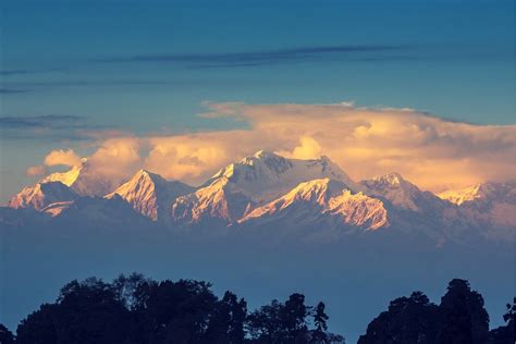 Kanchenjunga Mountain Sunset | TripCompanion Tours