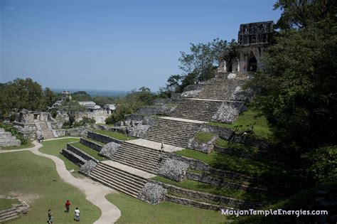 Palenque Mayan Temple in Chiapas, Mexico - photo gallery, images ...