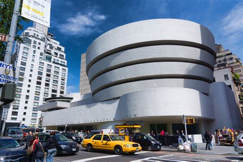 Guggenheim Museum Unveils 18 Karat Gold Toilet (You Can Use ...